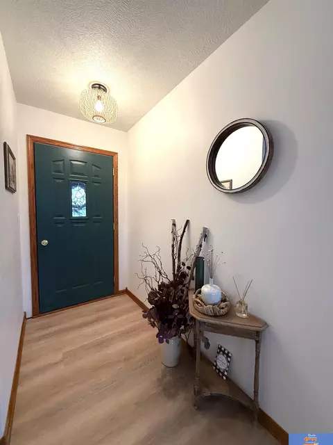Entry Way - 1408 Ashland Ave, Beatrice, NE 68310 photo 1 of 3