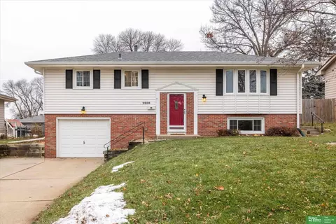2908 S 136 St, Omaha, NE 68144