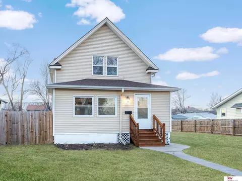 5320 N 28th Ave, Omaha, NE 68111