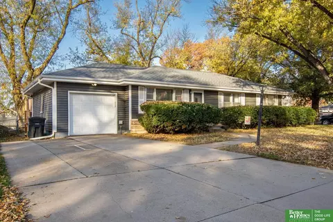 3252 S 74th St, Omaha, NE 68124