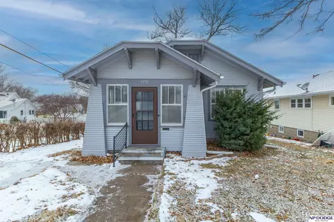 1110 S 43rd St, Omaha, NE 68105