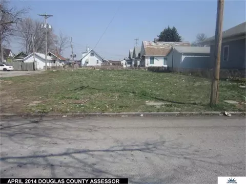 2918 Meredith Ave, Omaha, NE 68111