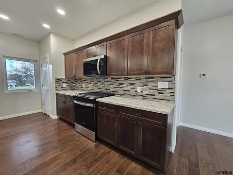 Kitchen - 811 S Saunders Ave, Sutton, NE 68979 photo 2 of 4