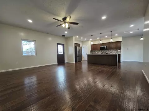 Living - 811 S Saunders Ave, Sutton, NE 68979 photo 2 of 2