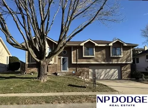 1423 N 159 St, Omaha, NE 68118