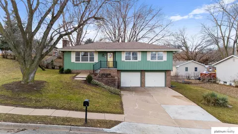 3714 Terrace Dr, Omaha, NE 68134