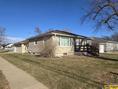 1902 High St, Beatrice, NE 68310
