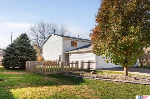 801 W Q St, Lincoln, NE 68528