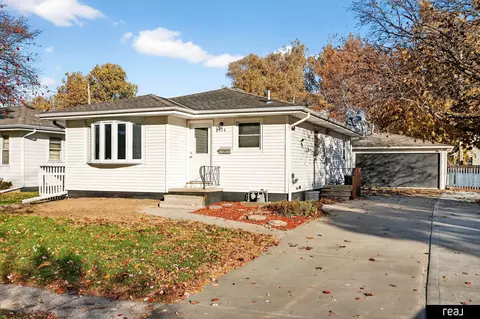 2554 5th Ave, Council Bluffs, IA 51501