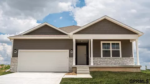 13010 S 66th Ave, Papillion, NE 68133