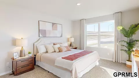 Bedroom - 17031 Craig St, Bennington, NE 68007 photo 1 of 4
