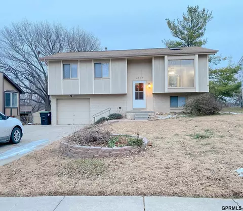 4723 N 129 Ave, Omaha, NE 68164