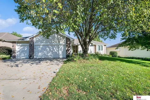 Exterior - 16632 Olive St, Omaha, NE 68136 photo 3 of 7