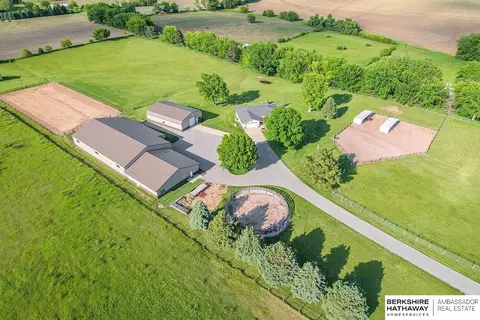 21302 Ida St, Elkhorn, NE 68022