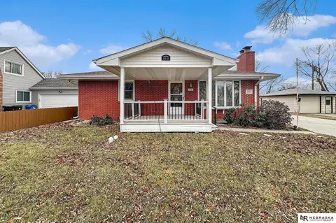 1441 Fairfield St, Lincoln, NE 68521