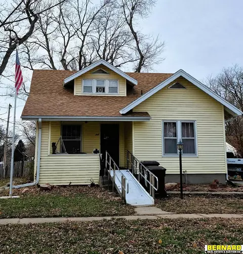 347 N 3rd St, Tecumseh, NE 68450