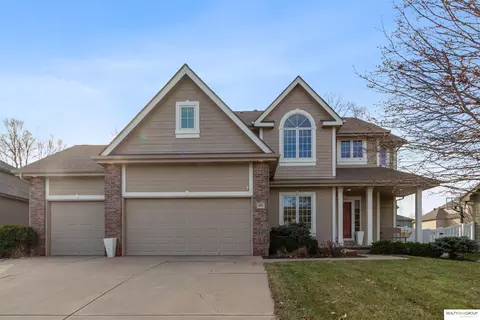 18705 Josephine St, Omaha, NE 68136