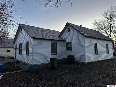 310 Thayer St, Beatrice, NE 68310 photo 35