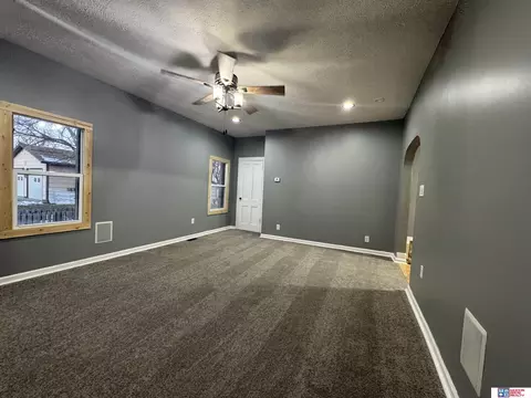 310 Thayer St, Beatrice, NE 68310 photo 14