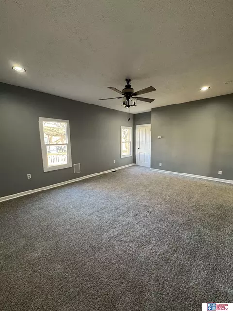 310 Thayer St, Beatrice, NE 68310 photo 25