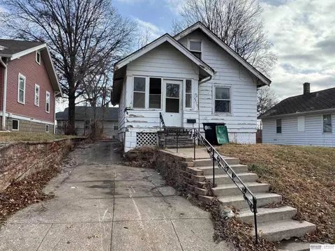 4819 N 47 St, Omaha, NE 68104