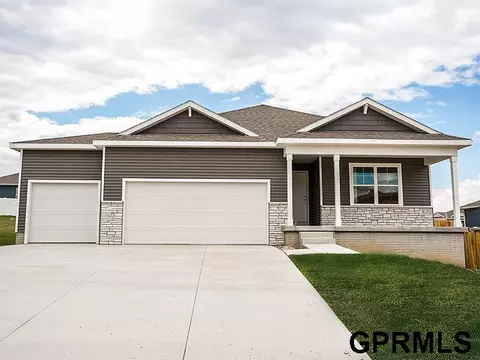 8509 S 184th Ter, Omaha, NE 68136