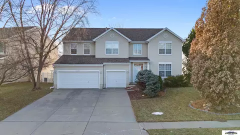 5602 S 161 St, Omaha, NE 68135