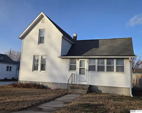 330 W 8th St, North Bend, NE 68649