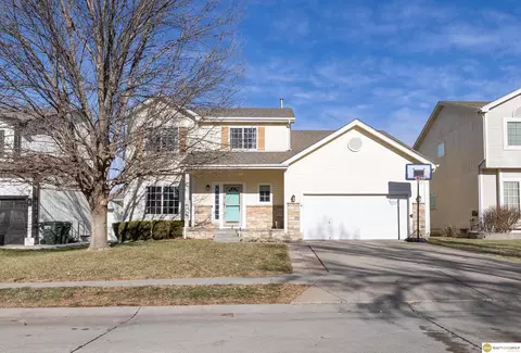 18624 Anne St, Omaha, NE 68135