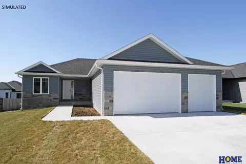 1611 W Trout Dr, Lincoln, NE 68521