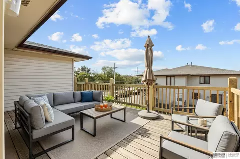 12611 Weir St, Omaha, NE 68137