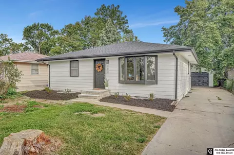 122 W Saunders Ave, Lincoln, NE 68521