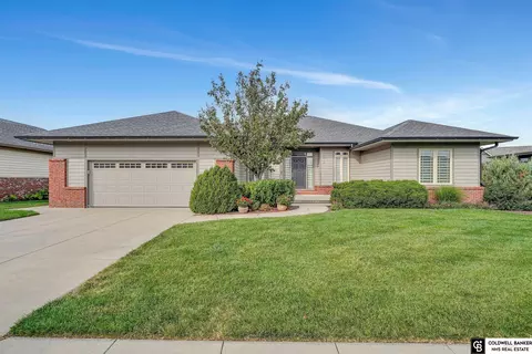 6921 NW 4th St, Lincoln, NE 68521