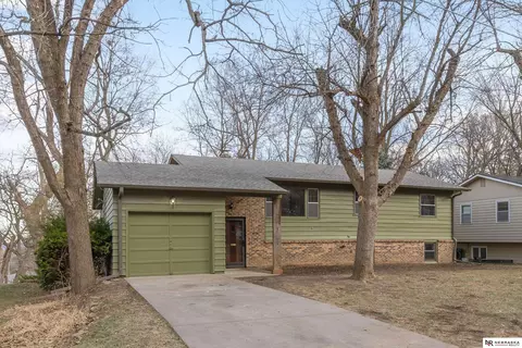 1603 Washington St, Bellevue, NE 68005