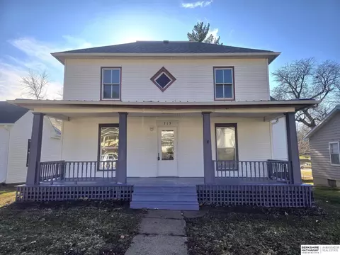 719 Avenue C, Plattsmouth, NE 68048