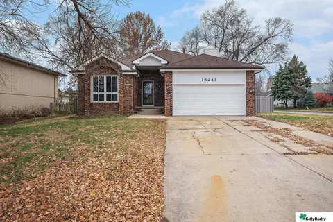 15241 R St, Omaha, NE 68137