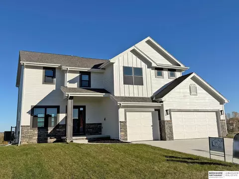 19814 Cinnamon St, Omaha, NE 68135