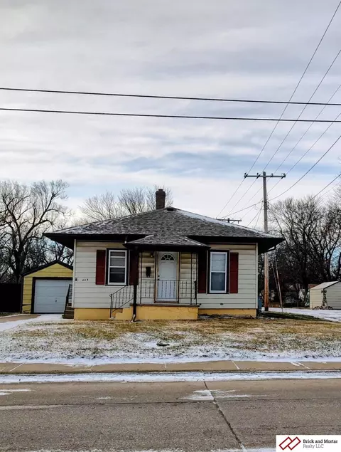425 N 19th St, Beatrice, NE 68310