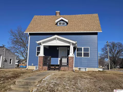 1536 Market St, Beatrice, NE 68310