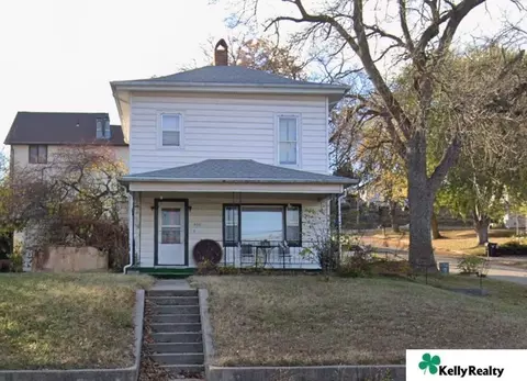 400 S Randolph St, Weeping Water, NE 68463