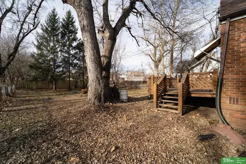 6004 Florence Blvd, Omaha, NE 68110