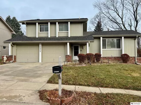 12922 Olive St, Omaha, NE 68138