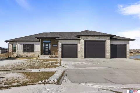 531 White Cap Bay Bay, Lincoln, NE 68527