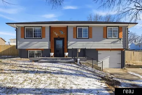 4001 N 212th St, Elkhorn, NE 68022