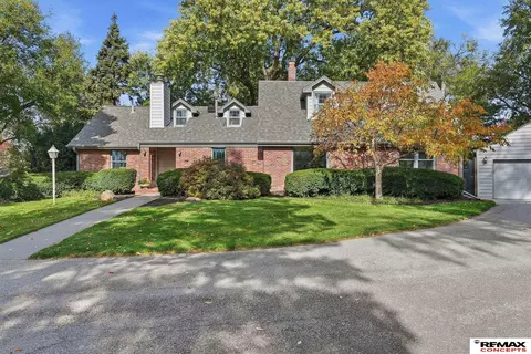 8000 Pioneers Blvd, Lincoln, NE 68506
