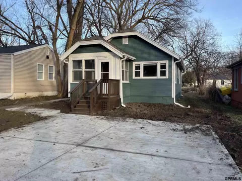 3343 N 40th Ave, Omaha, NE 68111