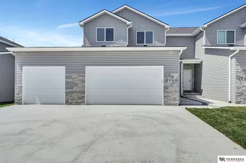 5909 S 94th St, Lincoln, NE 68526
