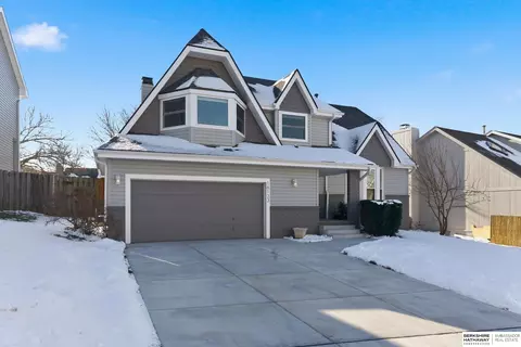 16123 Parker St, Omaha, NE 68118