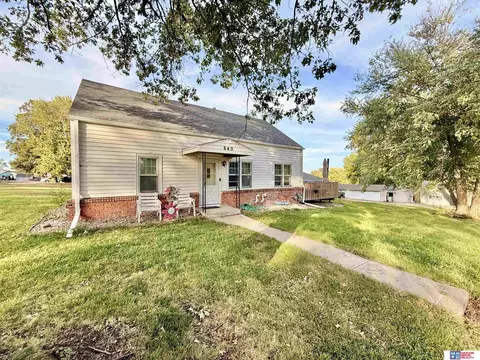 640 A St, Staplehurst, NE 68439