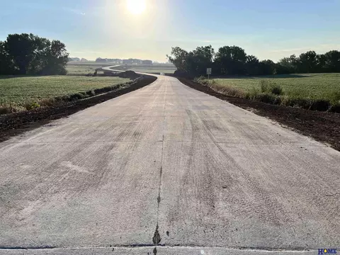 lot8 W Block 3 W Hall Dr, Lincoln, NE 68532